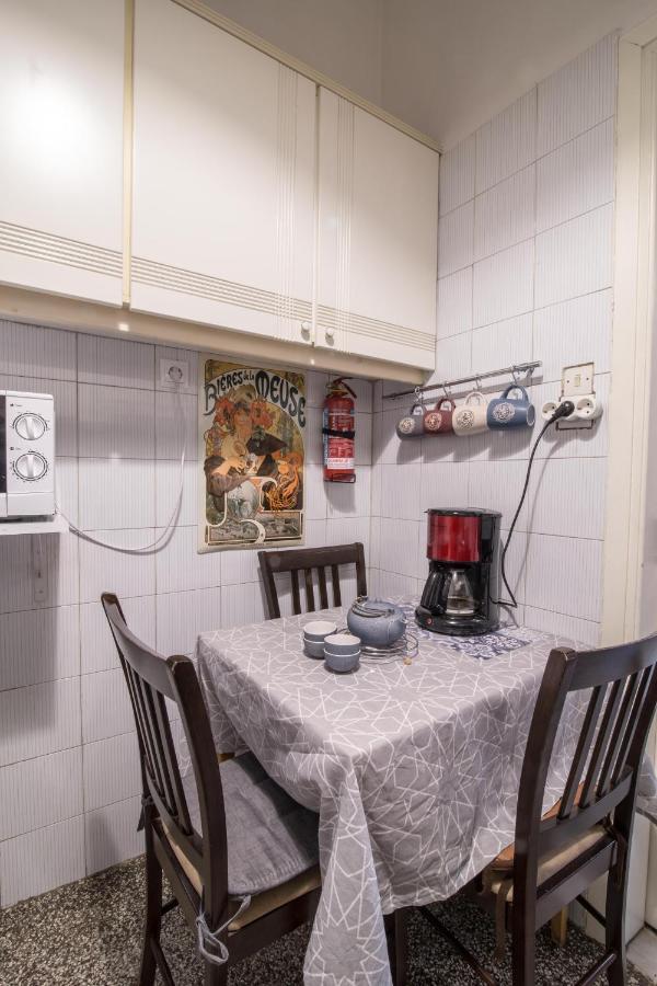 Koukaki Traditional Apartment เอเธนส์ ภายนอก รูปภาพ